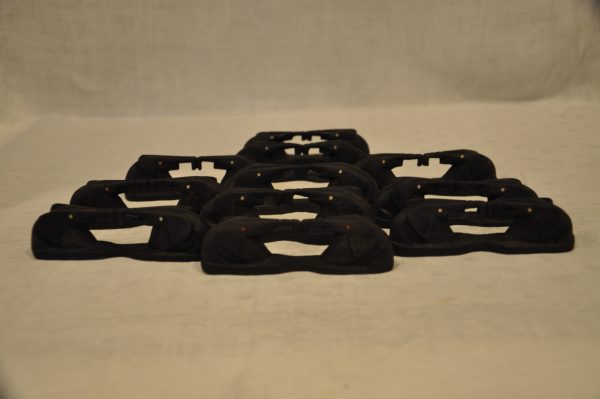 Lot de portes couteaux éléphant en bois d'ebene – Image 4