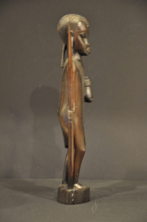 Statuette guerrier Massaï africain en bois d'ébène – Image 2