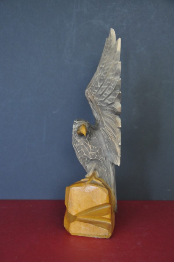 AIGLE  UKRAINIEN EN  BOIS SCULTE A LA MAIN – Image 3