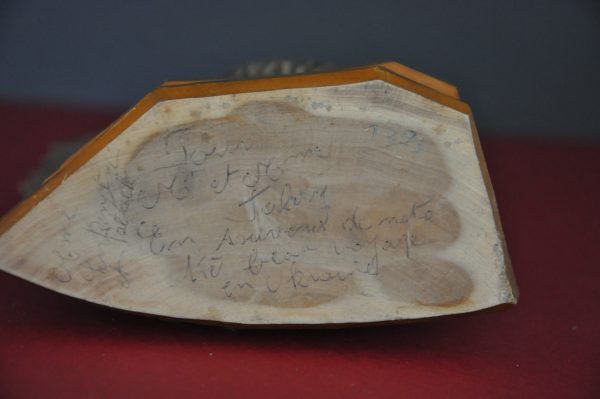 AIGLE  UKRAINIEN EN  BOIS SCULTE A LA MAIN – Image 8