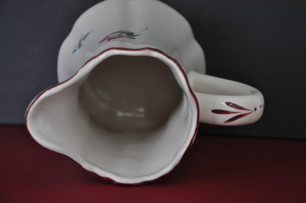 Cruche à eau en faîence française signée KG LUNEVILLE – Image 3