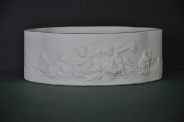jardinière en biscuit de porcelaine circa 1900