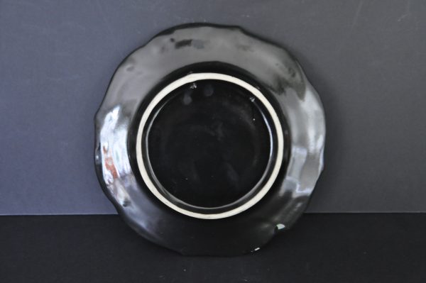 Assiette en trompe oeil vintage en céramique et barbotine vernie (années 70) – Image 3