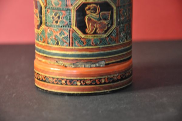 Boîte à thé cylindrique en laque rouge- Art asiatique – Image 3
