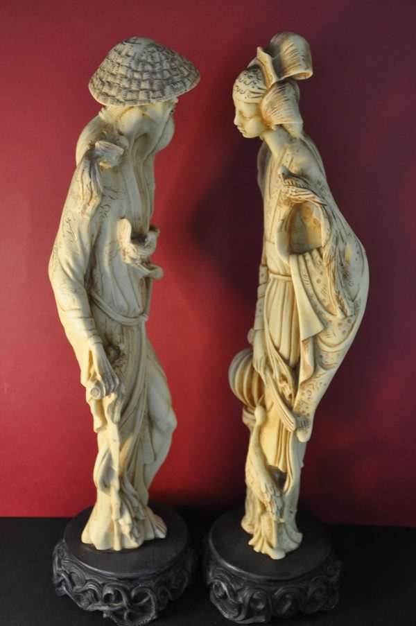 Paire de statues chinoises sculptées en résine - ART ASIATIQUE – Image 5