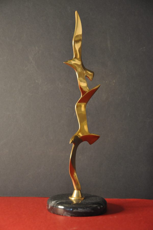 Sculpture en laiton massif  représentant des mouettes en vol. années 50 – Image 3