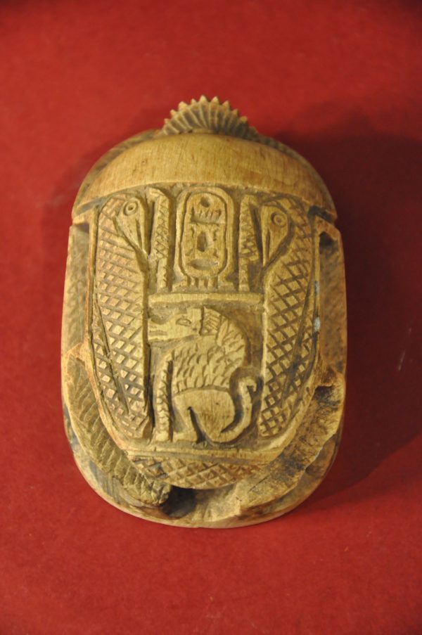 Magnifique scarabée égyptien vintage, Sculpté dans une pierre dure " – Image 7