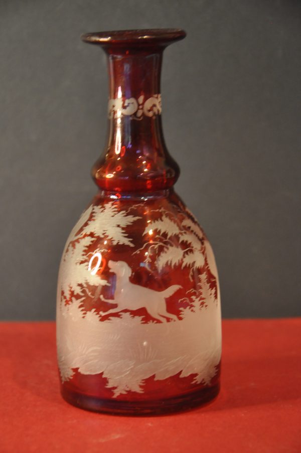 Bouteille en cristal de Bohème, datant du 19ème siècle. – Image 6