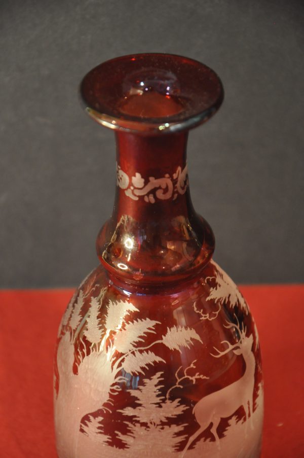 Bouteille en cristal de Bohème, datant du 19ème siècle. – Image 2
