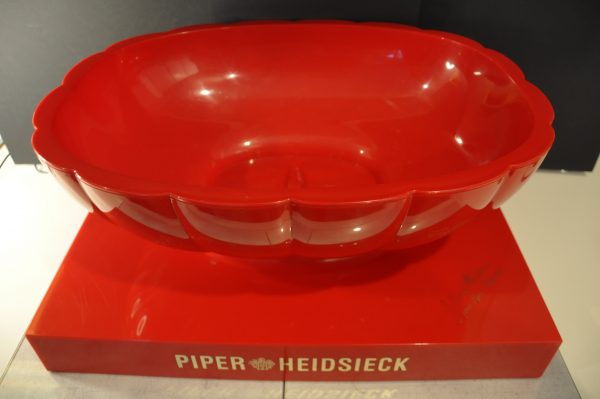 Vasque à champagne Piper-Heidsieck , création originale de Jaime Hayon – Image 5