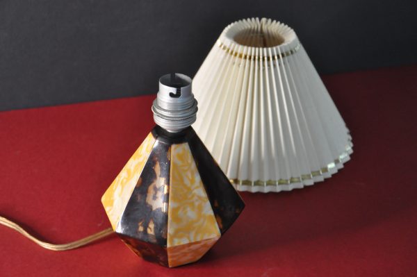Lampe de table vintage en bakélite – Image 6
