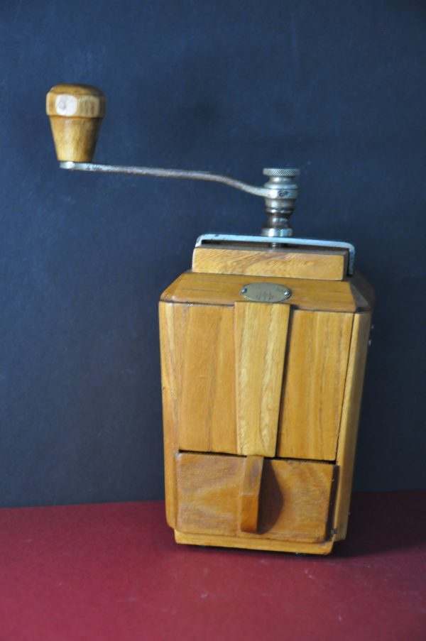 Moulin à café vintage Trèspade des années 30