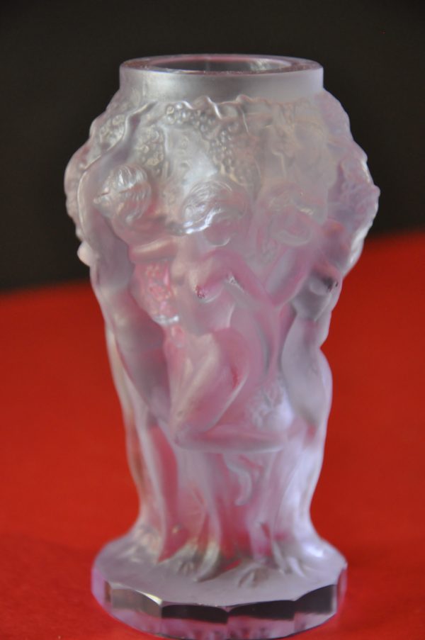 Vase Art Déco en Verre Pressé-Moulé attribue à Heinrich Hoffman – Image 8