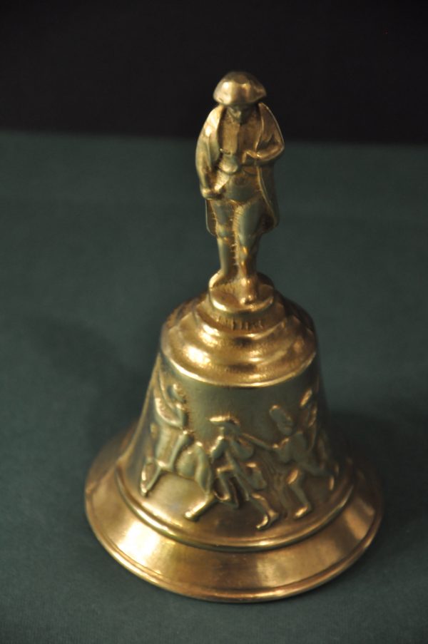 Cloche en Laiton Représentant Napoléon Ier – Image 7