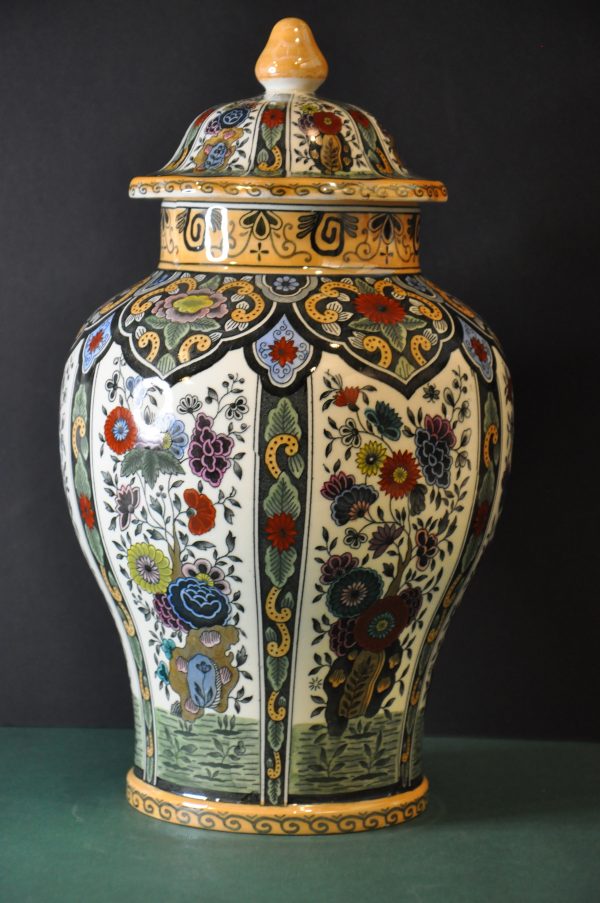 Potiche en porcelaine chinoise antique- Petrus Ragout -Maastricht