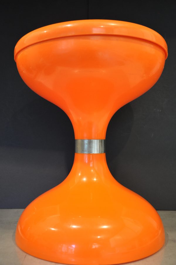 Tabouret Robert sgabello americano plastique orange vintage années 70