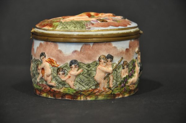 Ancienne Boîte à Bijoux en Porcelaine de Capodimonte XIXème – Image 10