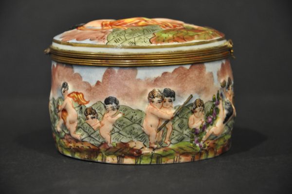 Ancienne Boîte à Bijoux en Porcelaine de Capodimonte XIXème – Image 8