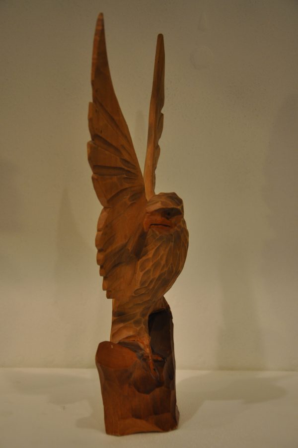 Aigle Ukrainien  sculpté à la main – Image 8