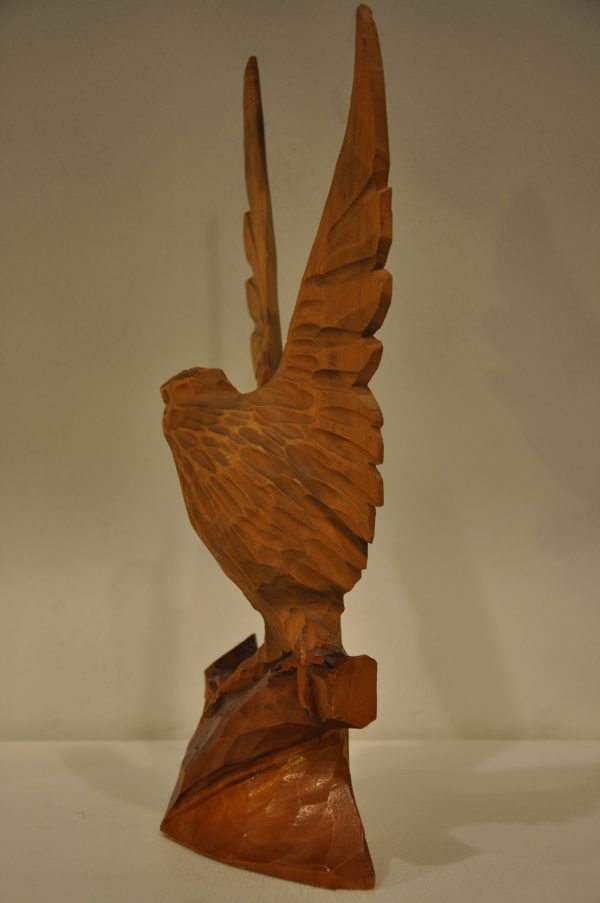 Aigle Ukrainien  sculpté à la main – Image 5