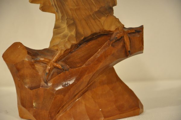 Aigle Ukrainien  sculpté à la main – Image 4