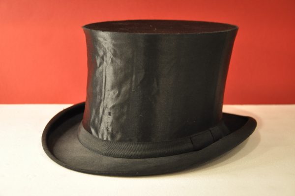 Chapeau claque noir vintage – Image 2