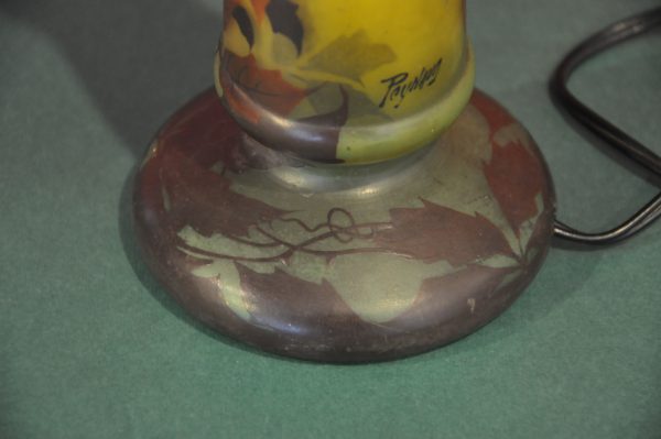 Pied de lampe Art Nouveau en verre signé Peynaud – Image 7