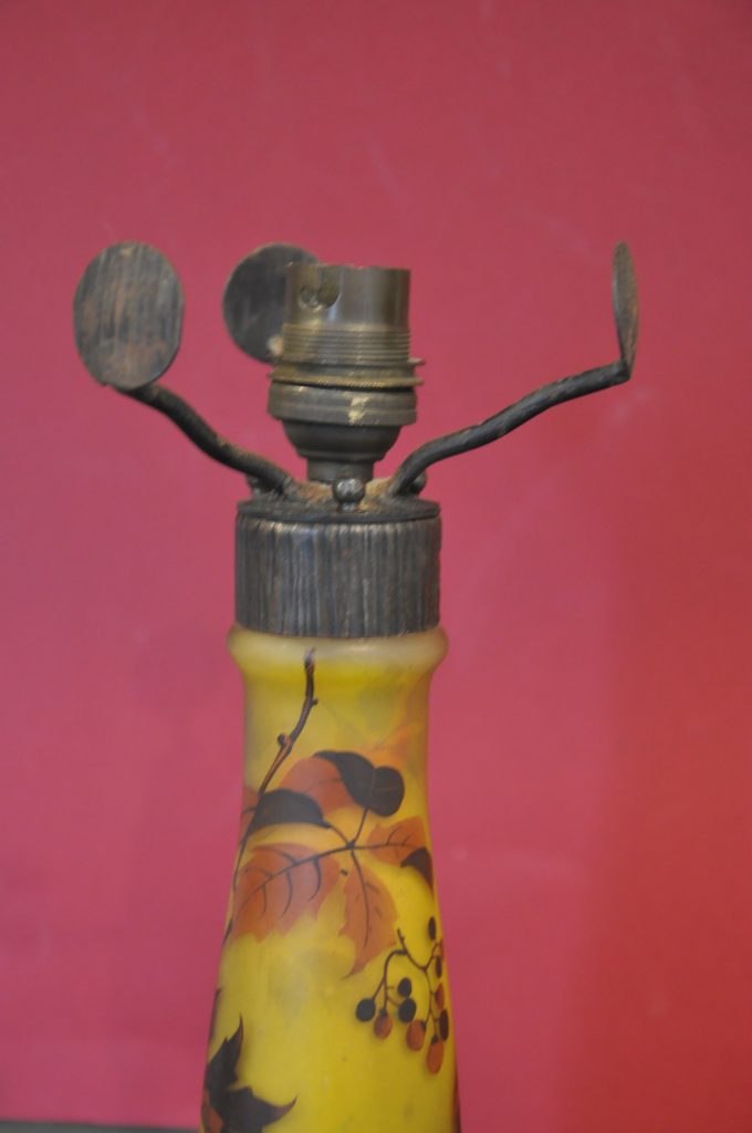 Pied de lampe Art Nouveau en verre signé Peynaud - AnnickAntick