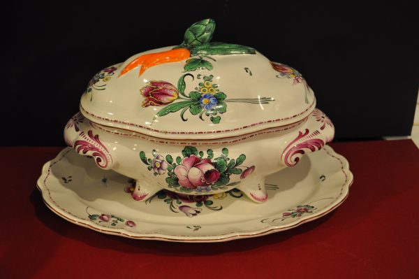 Soupière légumier sur son plat presentoir  Henri Chaumeil
