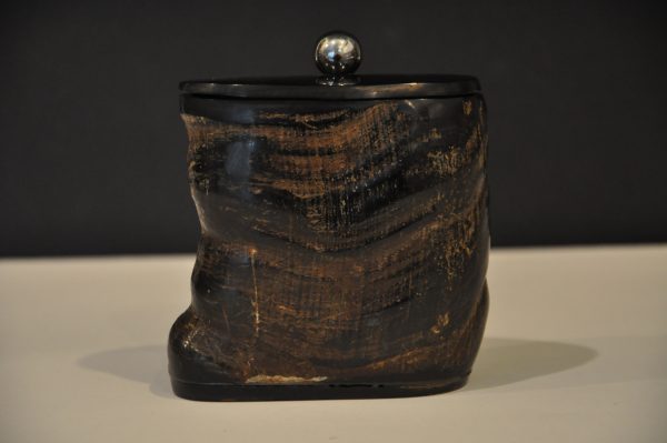 Boite ou tabatière en corne de buffle de forme ovale – Image 7