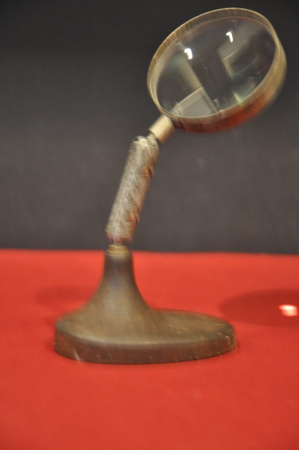 Loupe articulée ancienne en métal lourd – Image 8