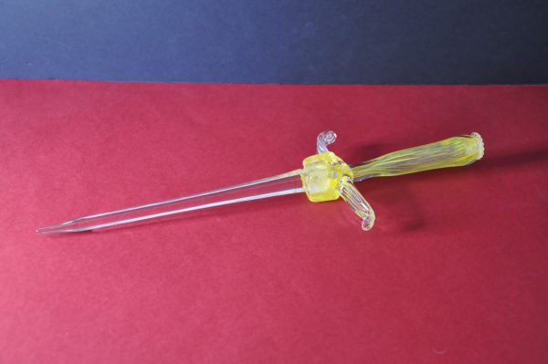 Dague en verre soufflé de Murano