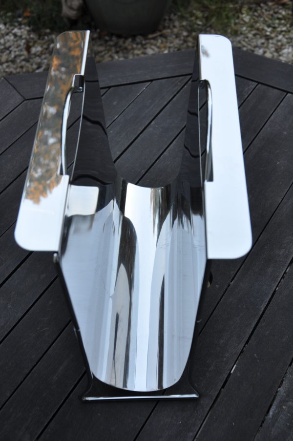 Porte-revues ou porte-vinyles en inox , du designer française Maria Pergay, – Image 4