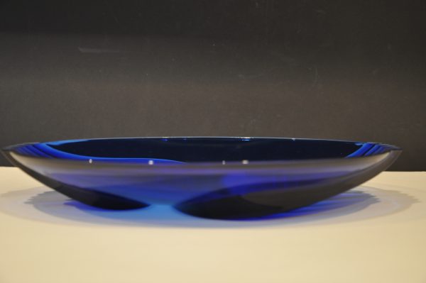 Plat  vintage Luminarc bleu cobalt - Pièce unique des années 70 – Image 6