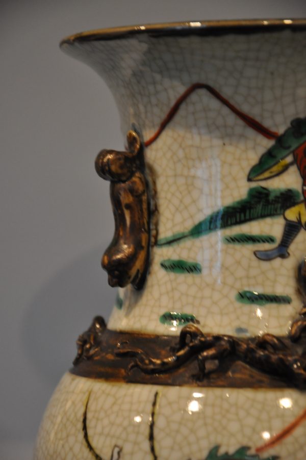 Vase balustre canton ancien en émail craquelé de la Famille Verte – Image 8