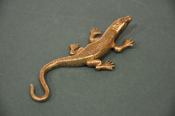Lézard vintage en laiton vers 1970