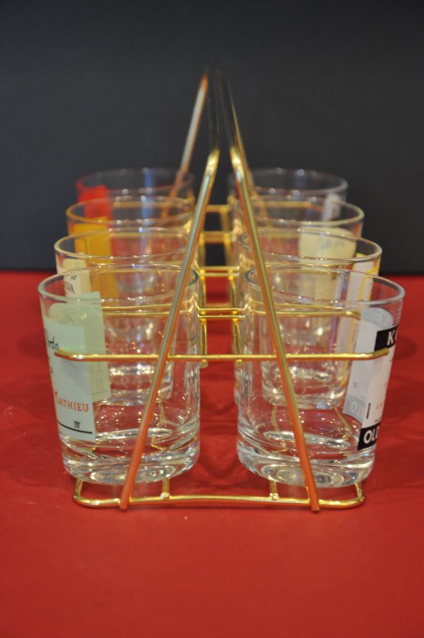 Ensemble vintage de 8 verres à Porto avec publicité dans son panier en metal dor – Image 4